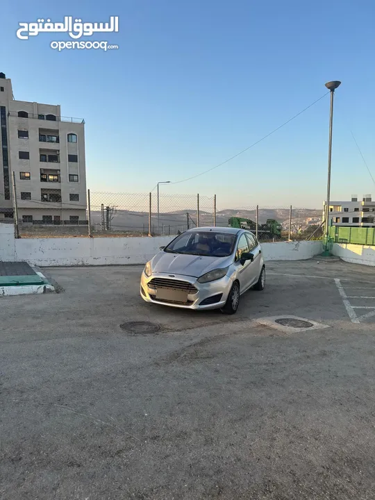 سيارات فورد فيستا اصل ايجار للبيع بسعر مغري