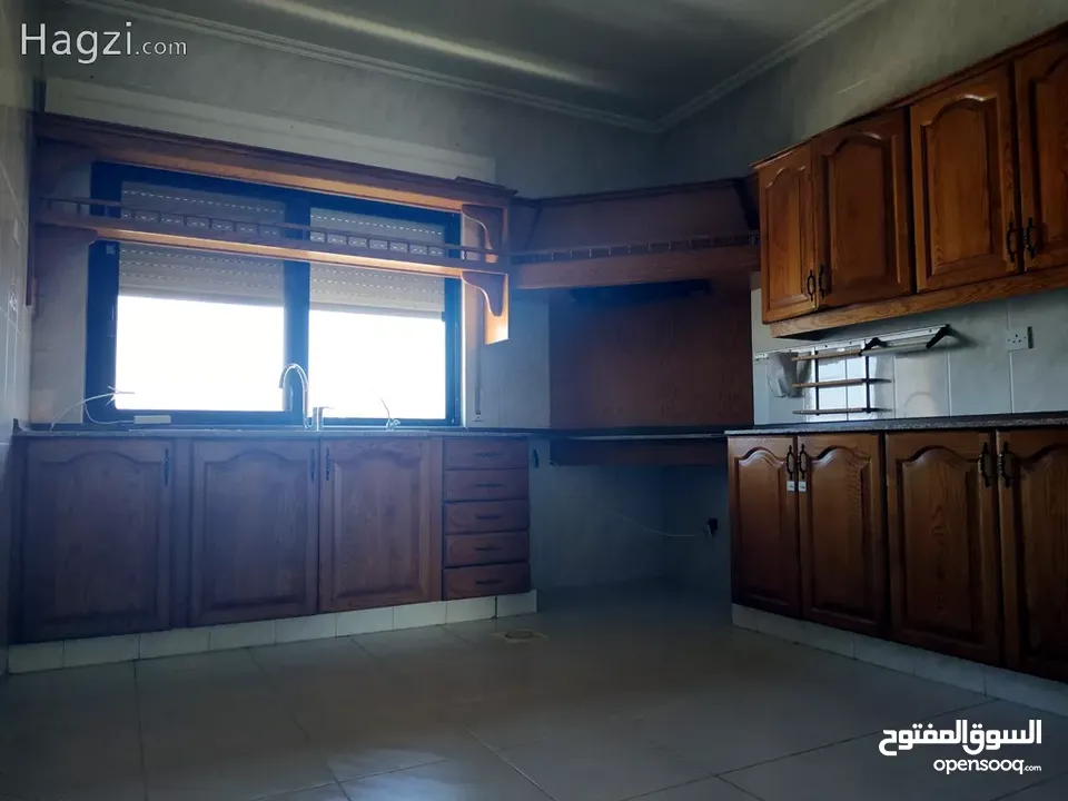 شقة غير مفروشة للإيجار 165م2 ( Property 10717 ) سنوي فقط