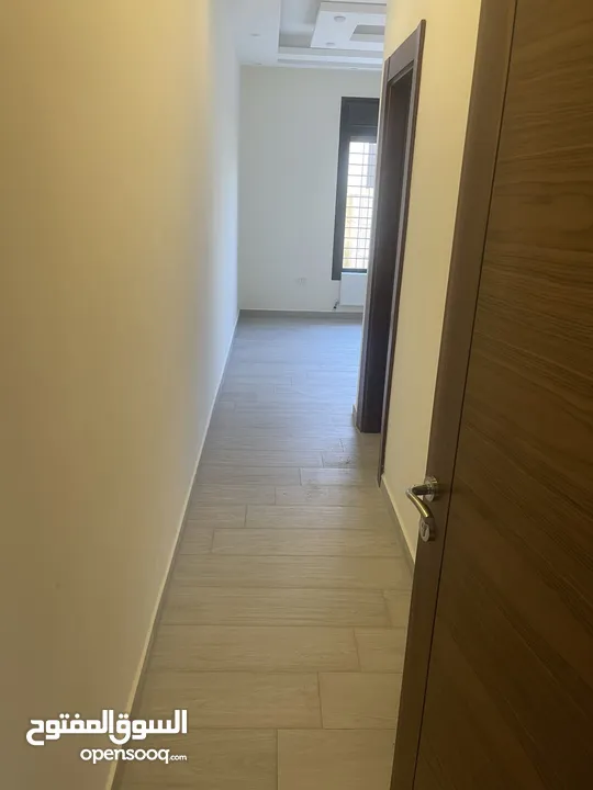 شقه في البنيات للبيع