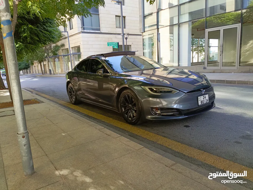 TESLA MODEL S2016