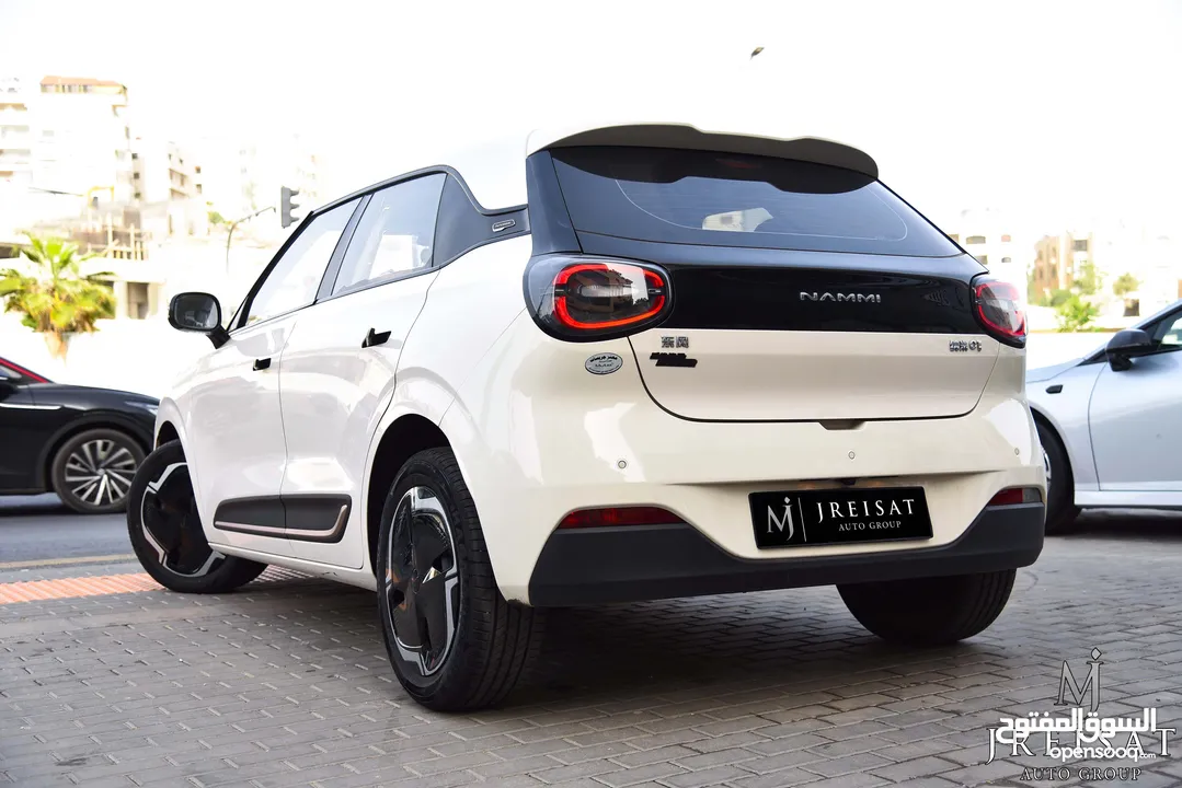 دونغ فينغ نامي بوكس كهربائية بالكامل 2023 Dongfeng Nammi Box 01