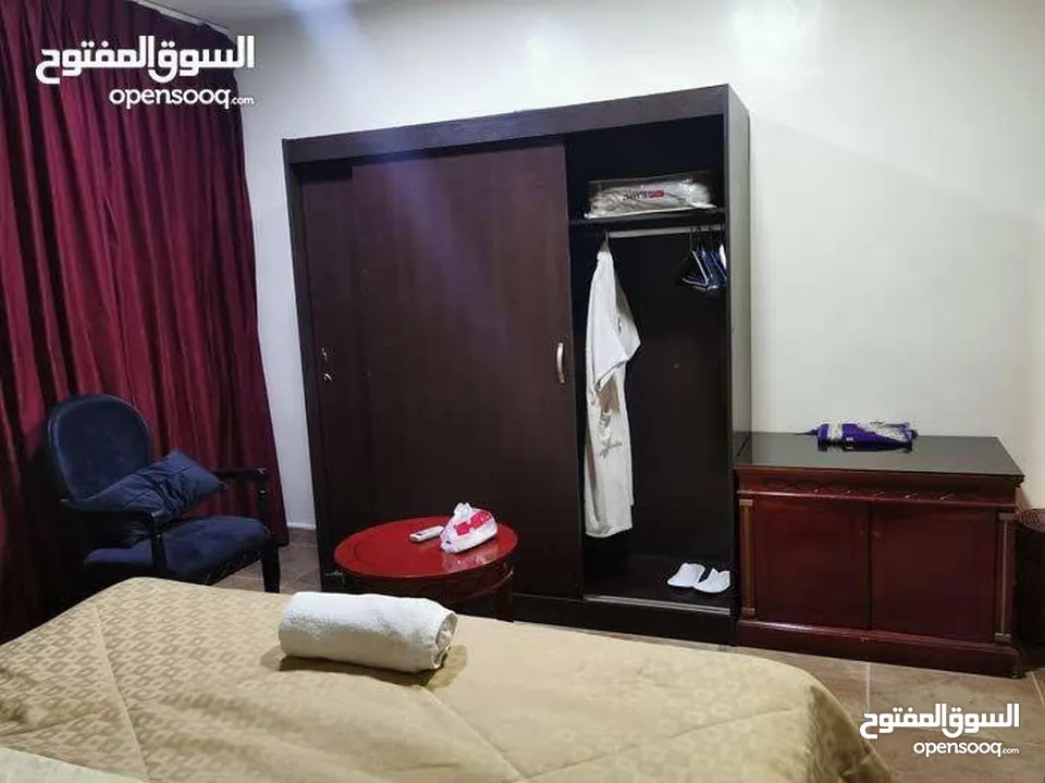 شقة مفروشة ( روف ) للايجار الشهري واليومي من المالك مباشر في شارع المدينة المنورة موقع حيوي