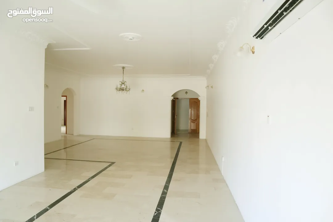 Very Big & Bright 3 Bedroom Compound   Very Close To Rameez Mall