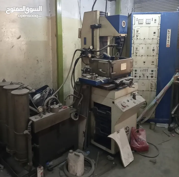 ماكينة نفخ عبوات مياه