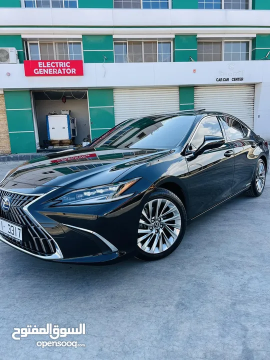 ‏Lexus. ES 300h   ‏2022 ultra وارد و كفاله الشركه ل 2029  الصنف الاعلى من لكزس