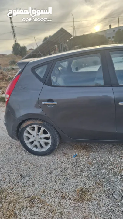 هيونداي i30 مطور 2000 للبيع بوضع ممتاز