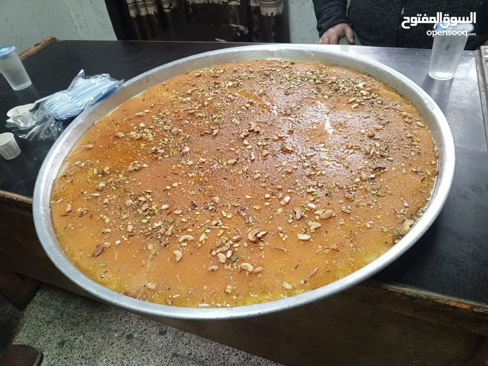 كنافة نابلسية اصيلة بالسمن البلدي الاصلي والجبنة العرقاوية الغنية عن التعريف