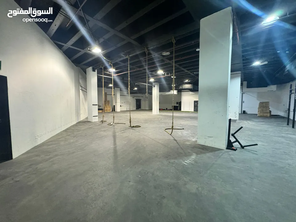 للايجار مساحة تجارية 836 متر داخل مجمع تجاري كبيربالسالمية -   For rent, commercial space of 836 M