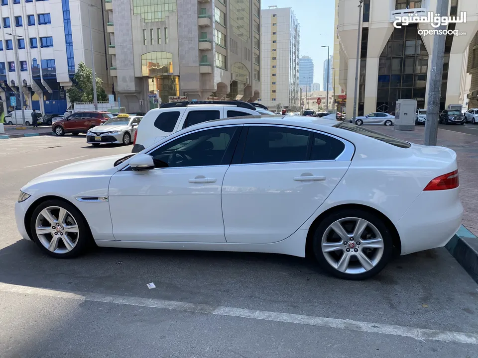 Excellent Condition Jaguar XE 2016