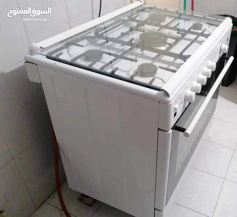 فرن غاز BEKO مستعمل للبيع خمس عيون