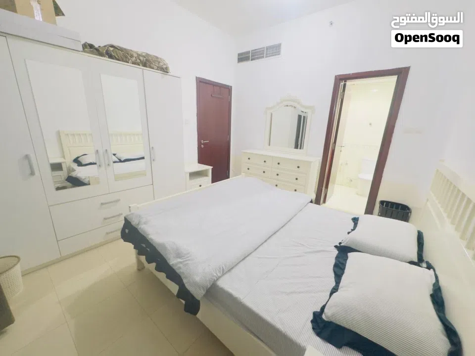 z9غرفة و صالة للبيع اطلالة مفتوحة بسعر مميز جدا-سعر استديو -تملك حر -موقع مميز -ابراج سيتي تاور