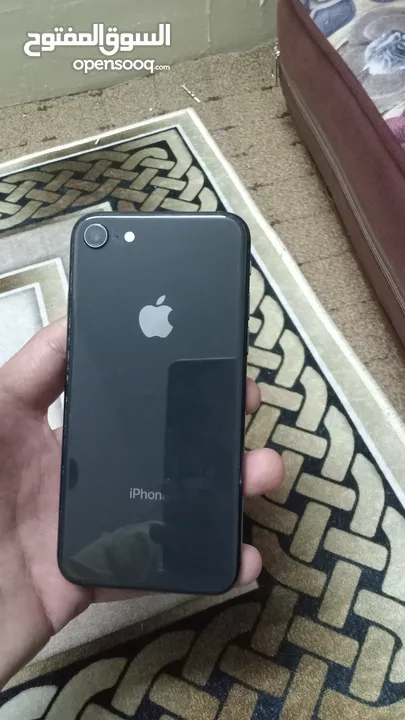 ايفون 8 قطع قطع