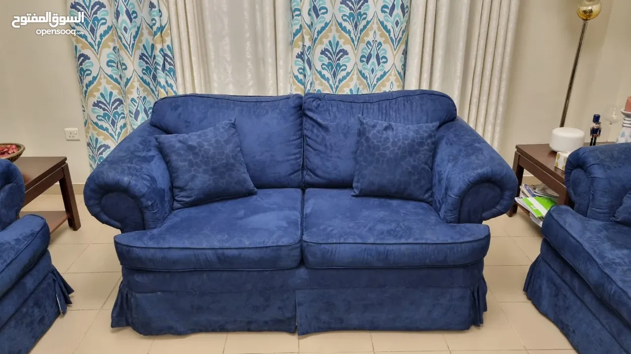 (7) Sester Sofa with very good condition