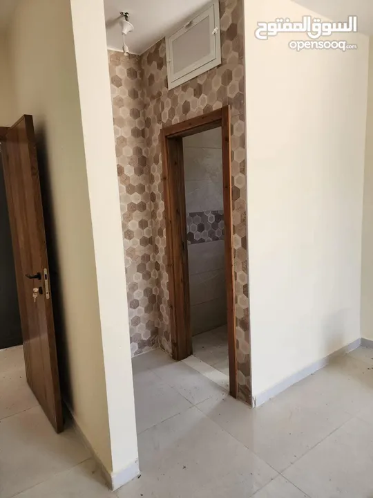فلل للبيع في منطقة سردا