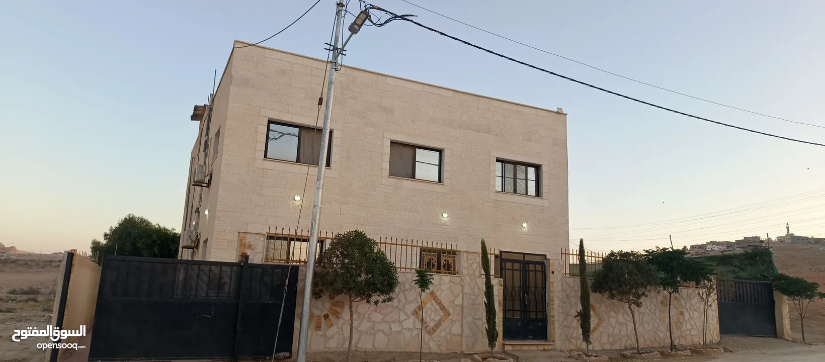 بيت للبيع في ماركا وادي القطار