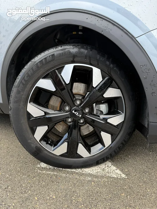 كيا سبورتاج ترخيص 2022 محرك 1600 هايبرد plug in/يقطع على الشحنه 65 كيلو متر