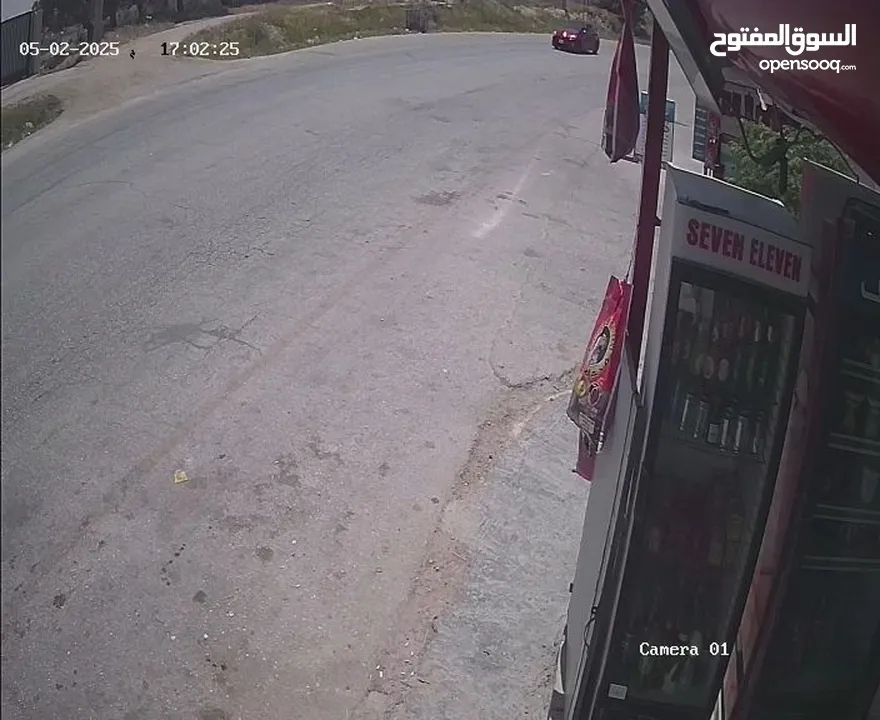 ثلاجات عدد 2عرض باب. واحد بدل على ثلاجه بابين عرض بشرط تبريد عالي أو للبيع