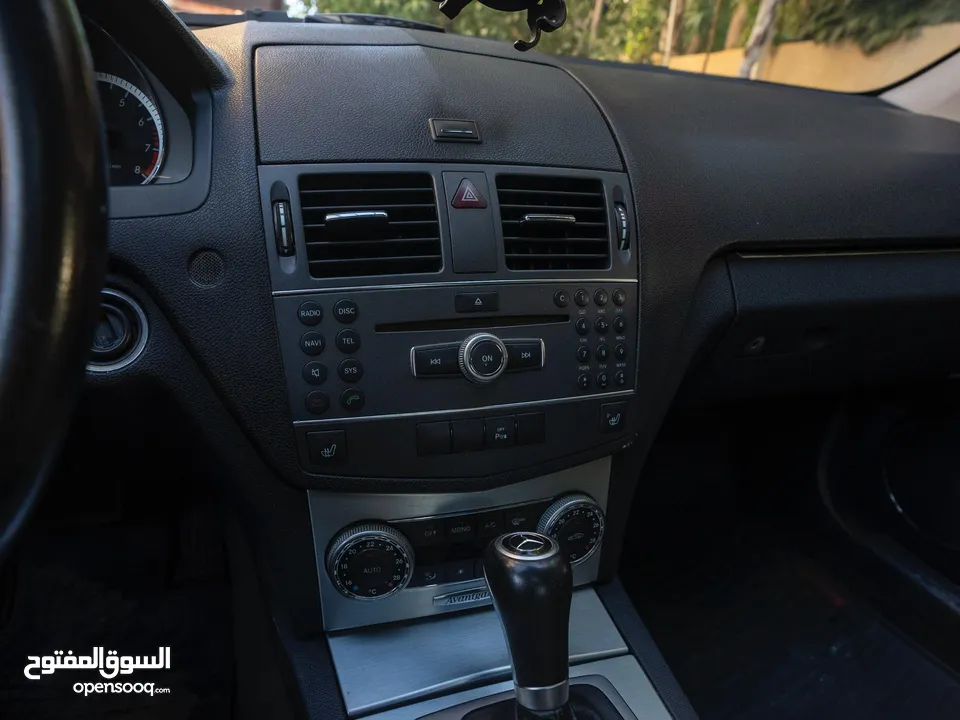 Mercedes Benz c180 2011 For sale