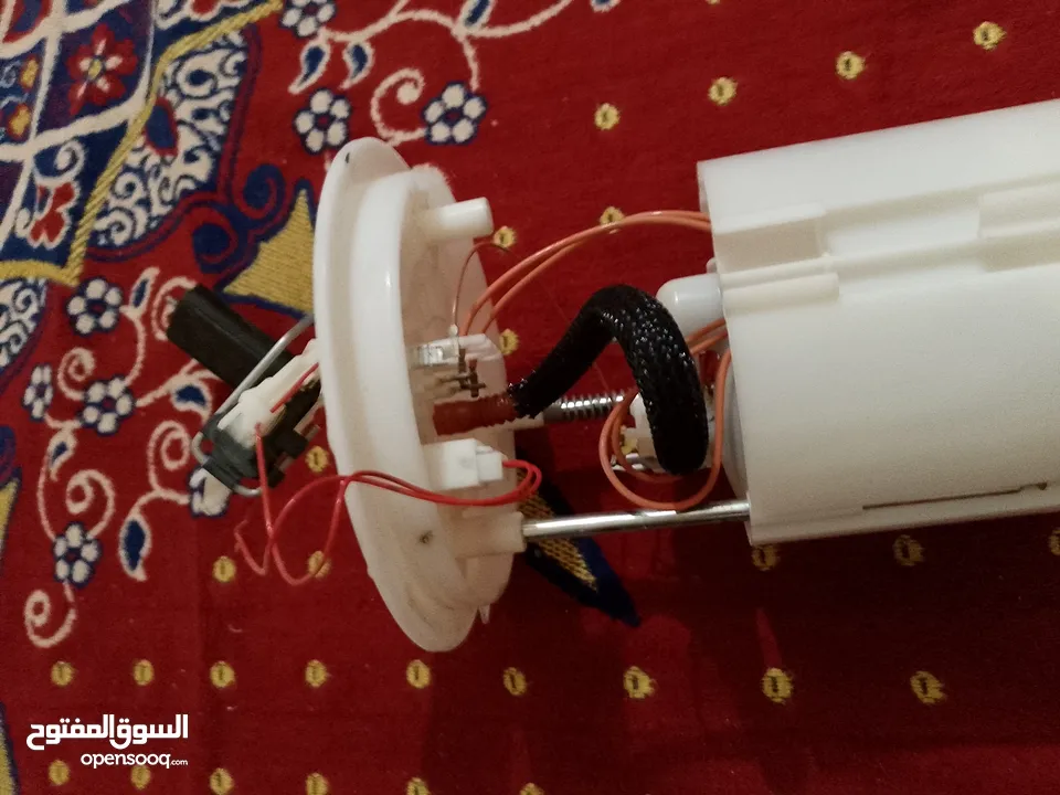 مدري شو اكتب الي وده يتواصل يبعث واتس مافي خط اتصال