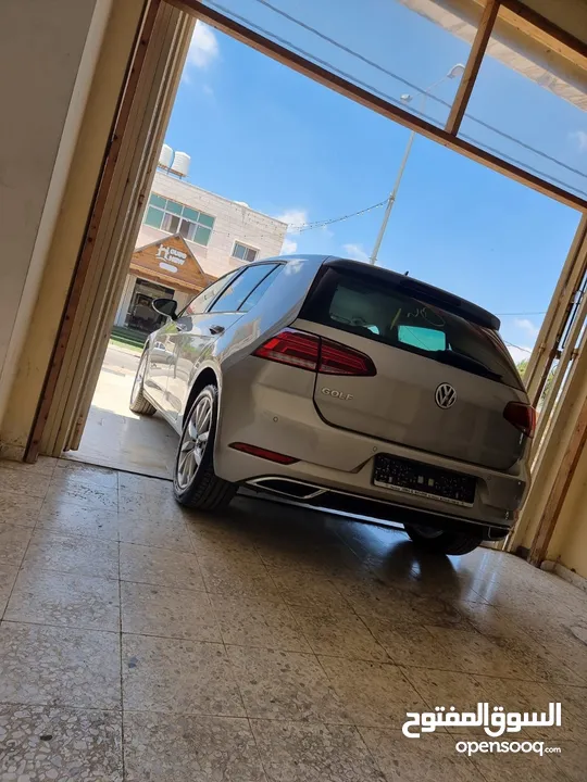 فوكس فاجن جولف (VolksWagon Golf)