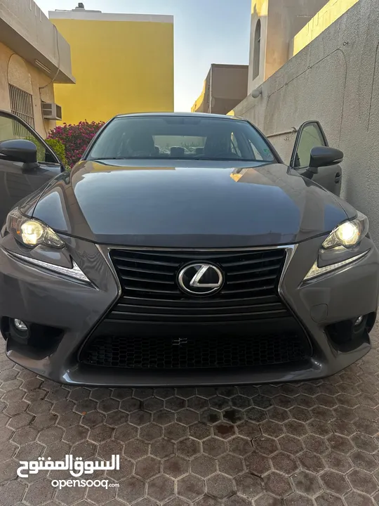 Lexus is200t TURBOCHARGED 2016