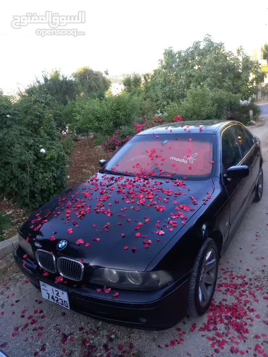 للبيع BMW 525 أسود ماتور 2500