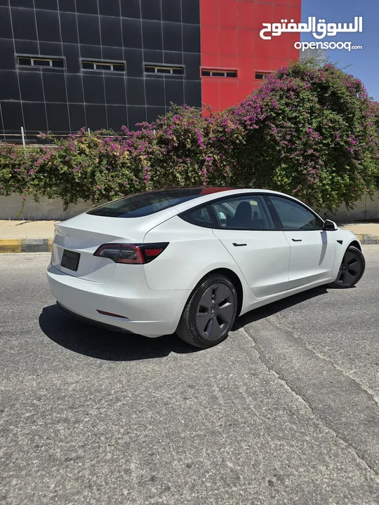 Tesla model 3 2023 ممشى قليل  فحص كامل أوتوسكور ق  B+(86)الوان مختلفه وداخلي ابيض او اسود واسعارر