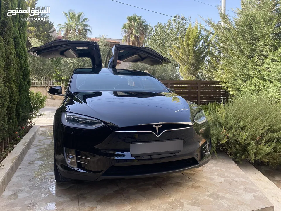 Tesla model X long range plus 2020