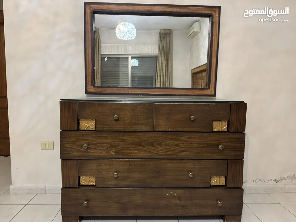 غرفه نوم تخت كبير