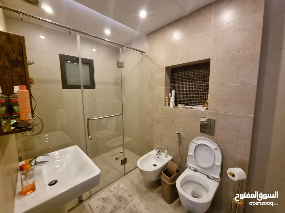 شقة مفروشة للايجار في الدوار الرابع ( Property 38898 )-175055370
