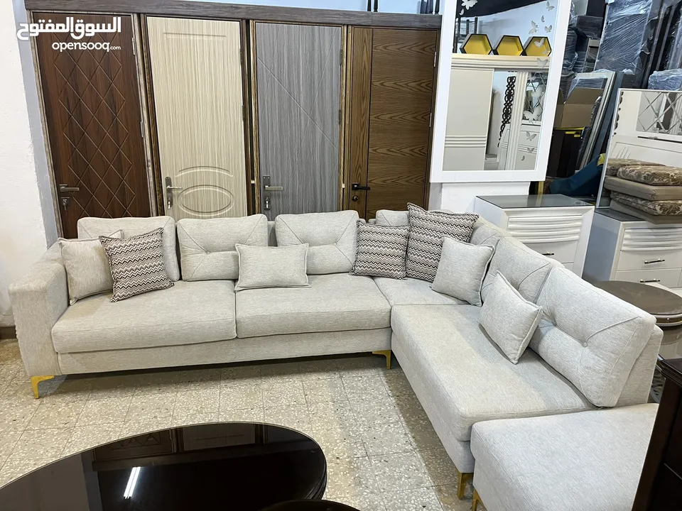 طقم كورنر جديد طقم العرض في المعرض