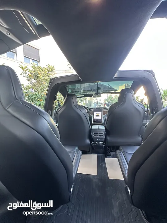 Tesla Model X وارد الشركة مميزة جدا