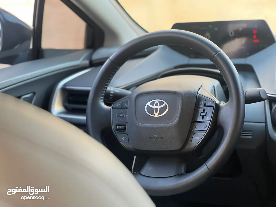 تويوتا يريوس هايبرد موديل 2023 الشكل الجديد كليا ومميزه