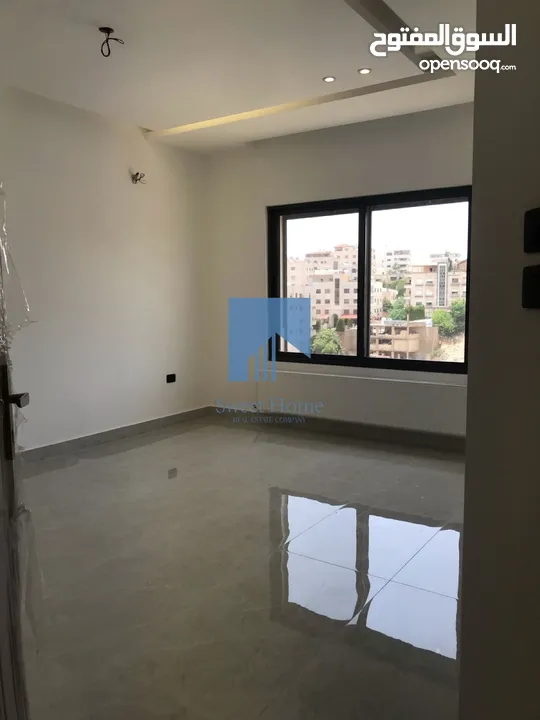 شقة فاخرة للبيع في الكرسي - خلف إدارة السير طابق اول 165م تشطيب سوبر ديلوكس لم تسكن