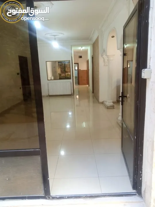 شقة مميزة للبيع في الجاردنز 130م مع ترسات وحديقة بسعر مغري