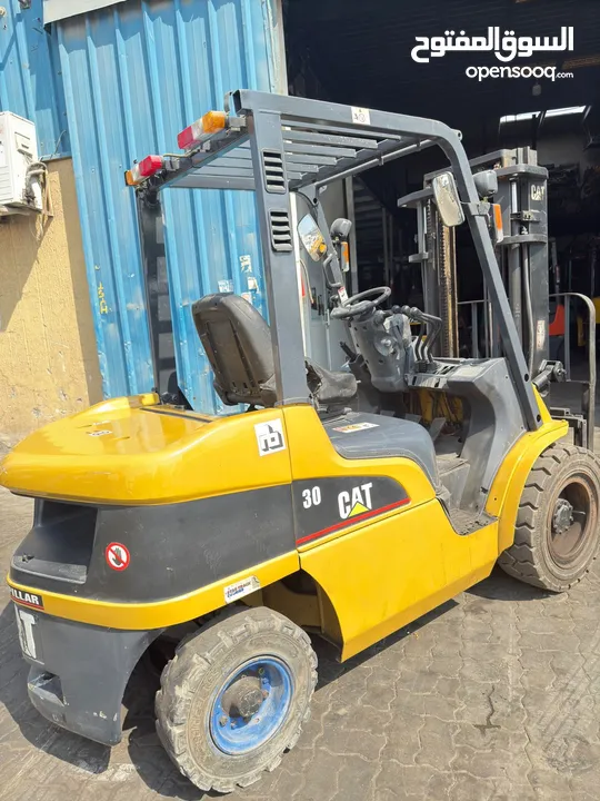 Buy and sell / repair all types of forklifts