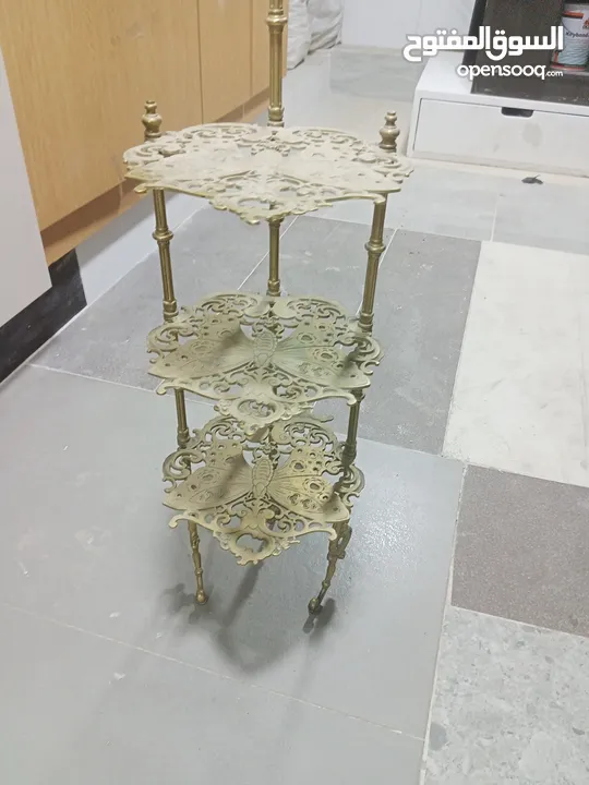 موجود نوادر للبيع