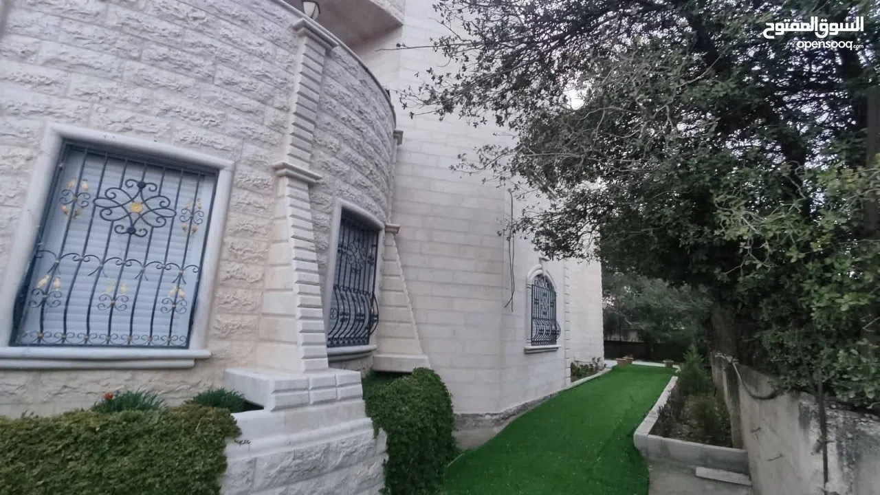 فلا وارض مميزه للبيع