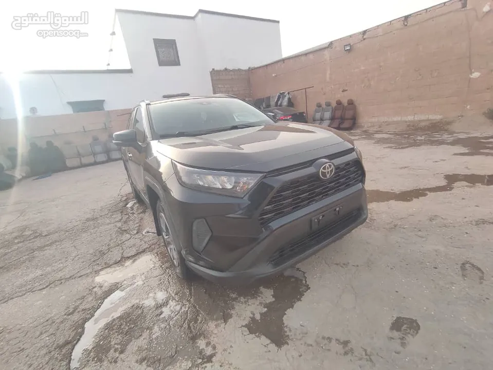 راف 4 2021 LE 4wd جات ذه اسبوع اتوماتيك ايصانص مافات ارقمت كاطعة 22000 الف كلم ا