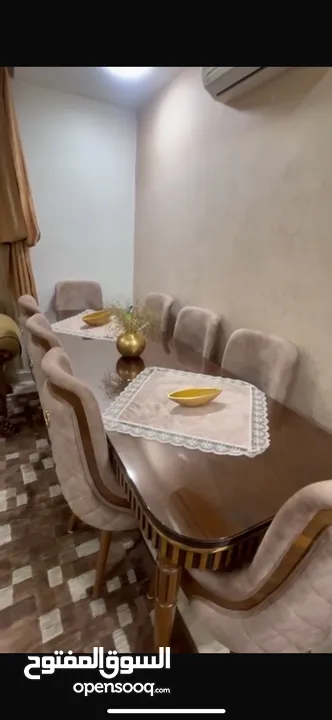 طاولة طعام 8 كراسي خشب زان بحالة الوكالة تفصيل