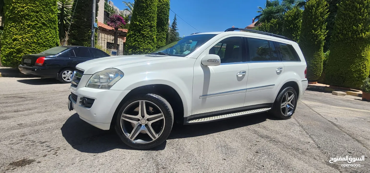 كاش أو اقساط من المالك مرسيدس GL 450 2008 AMG مالك اول من الشركه بحاله الوكاله فحص كامل