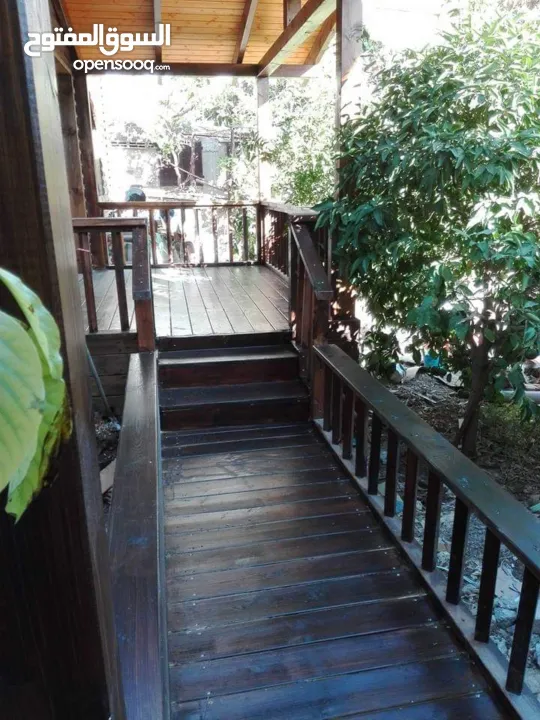 اعمال خشب وقرميد