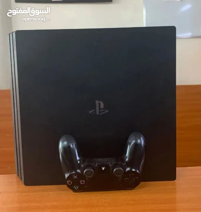 السلام عليكم متوفر  بلاستيشن 4pro  التفصيل تحت
