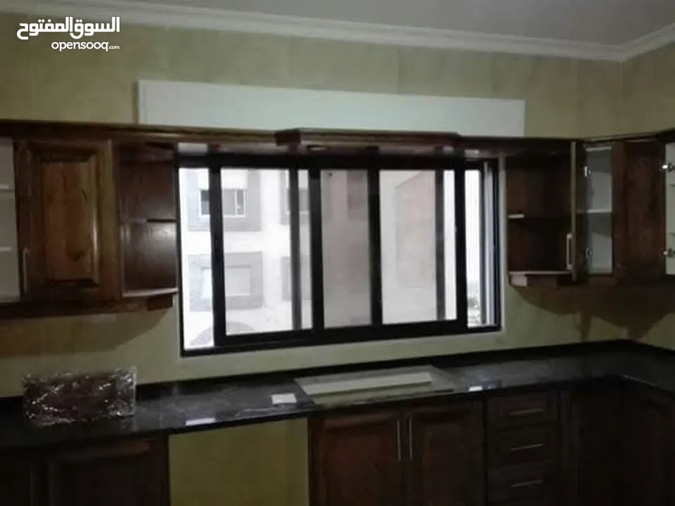 شقه فارغه للايجار - ضاحيه الرشيد قرب دوار اقرأ