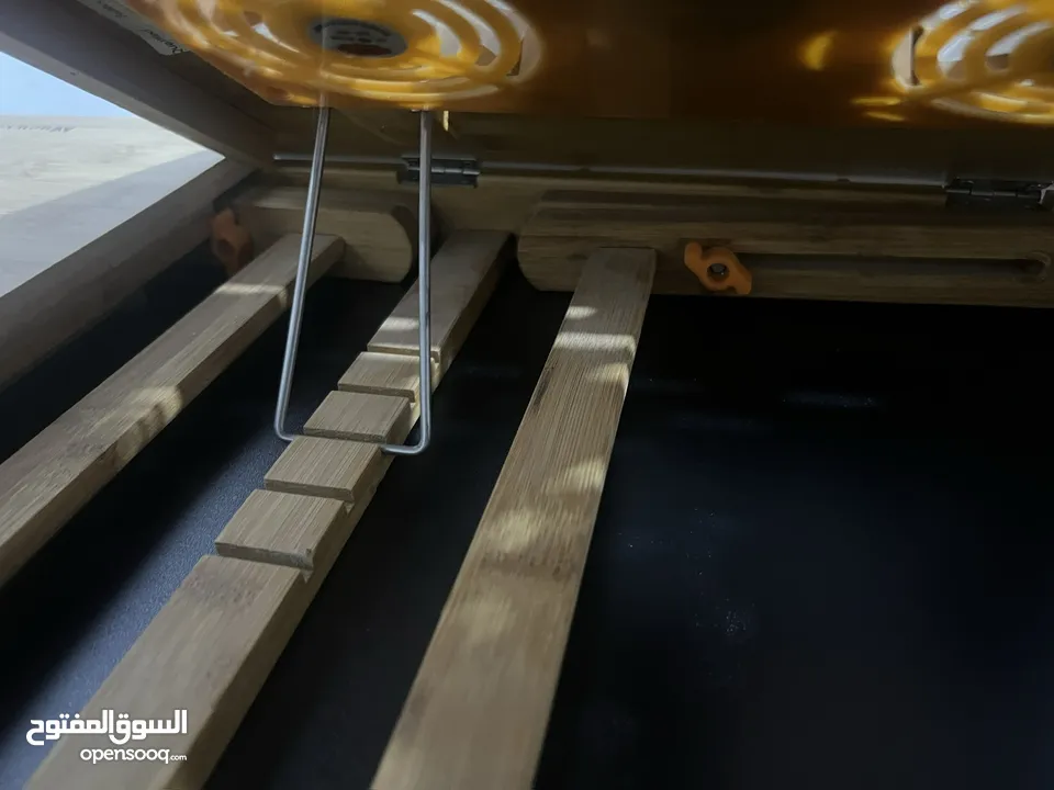 طاولة او ستاند لابتوب