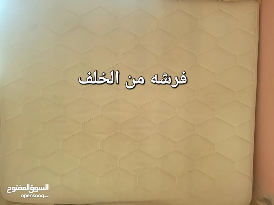 فرشة زمبركيه بحالة جيده صحيح فيها طبع عصير ولكن بحالة الوكالة   العرض 181 m طول 200 m