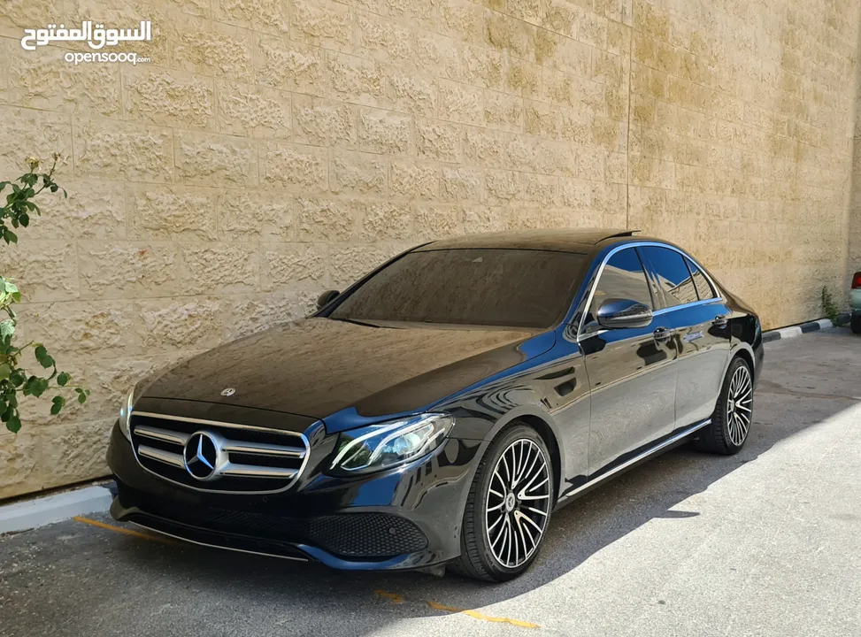 Mercedes E220 D / 2019  فل إضافات / بانوراما / ديزل / فحص نخب دهان شركة