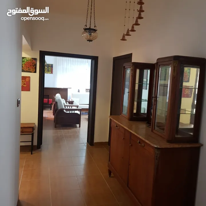 شقة مفروشة أول من ڤيلا اعلان رقم (Q35)