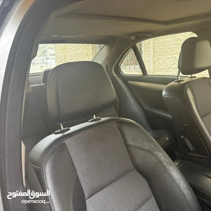 سيارة مرسيدس للبيع