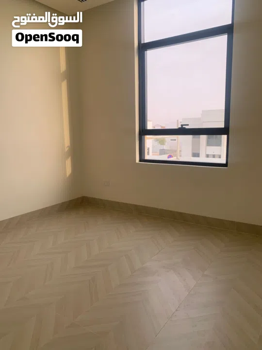 فيلا 6 غرف ماستر للبيع جاهز للسكن بسعر مميز  تشطيبات مودرن باركنج مغطي منطقه الريمان 2